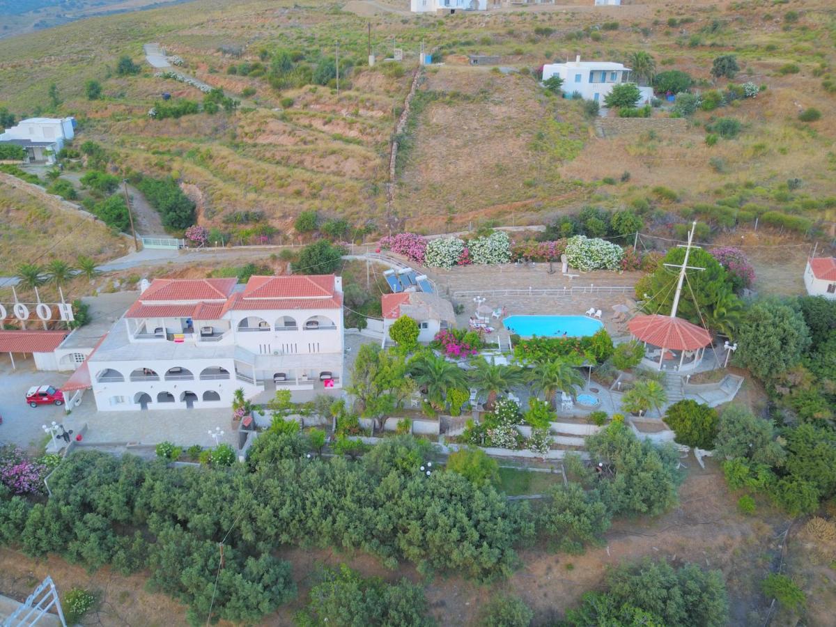 Kymothoi Rooms & Pool Bar Gavrio Habitación foto
